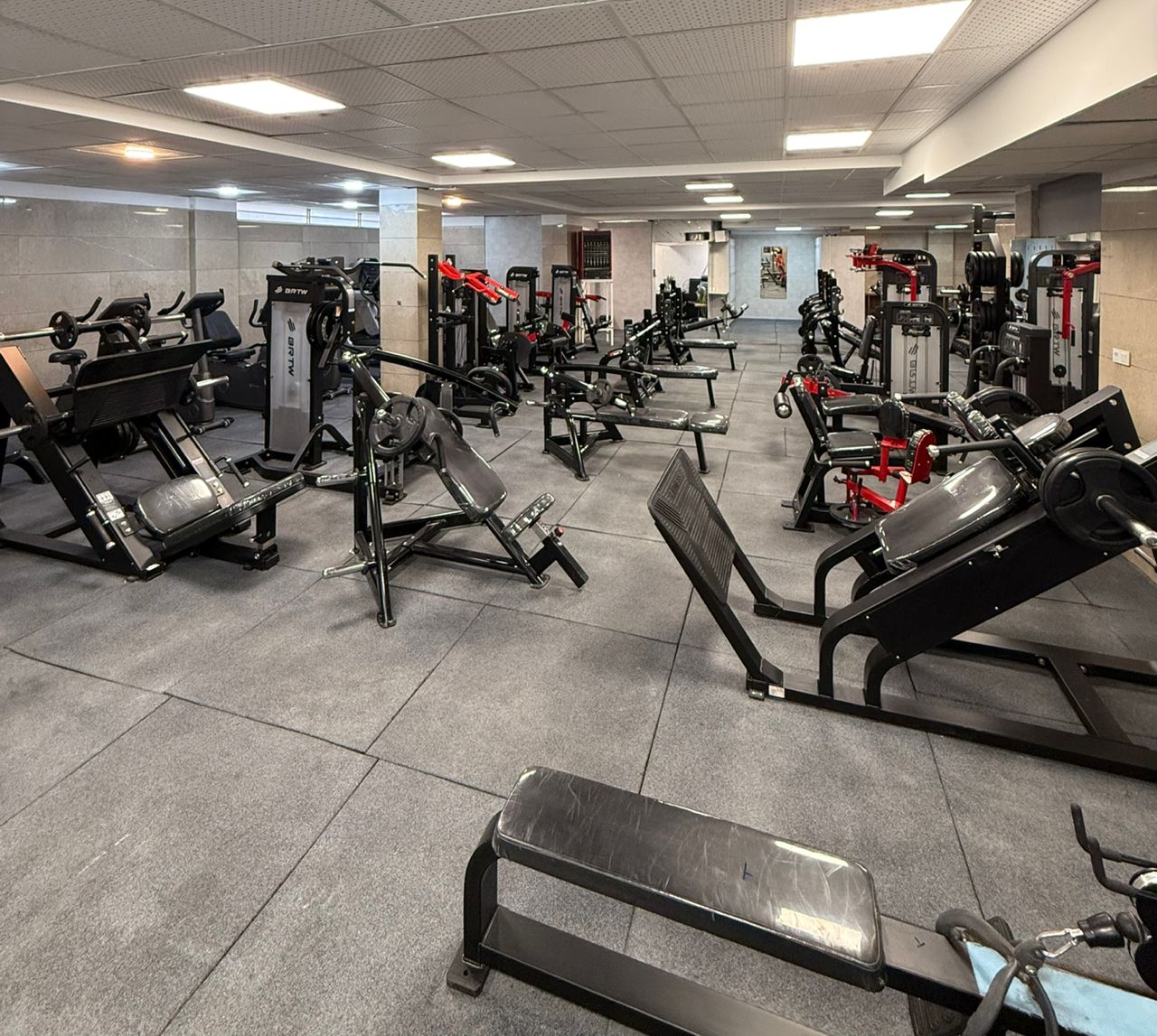 باشگاه تارا شعبه بدنسازی