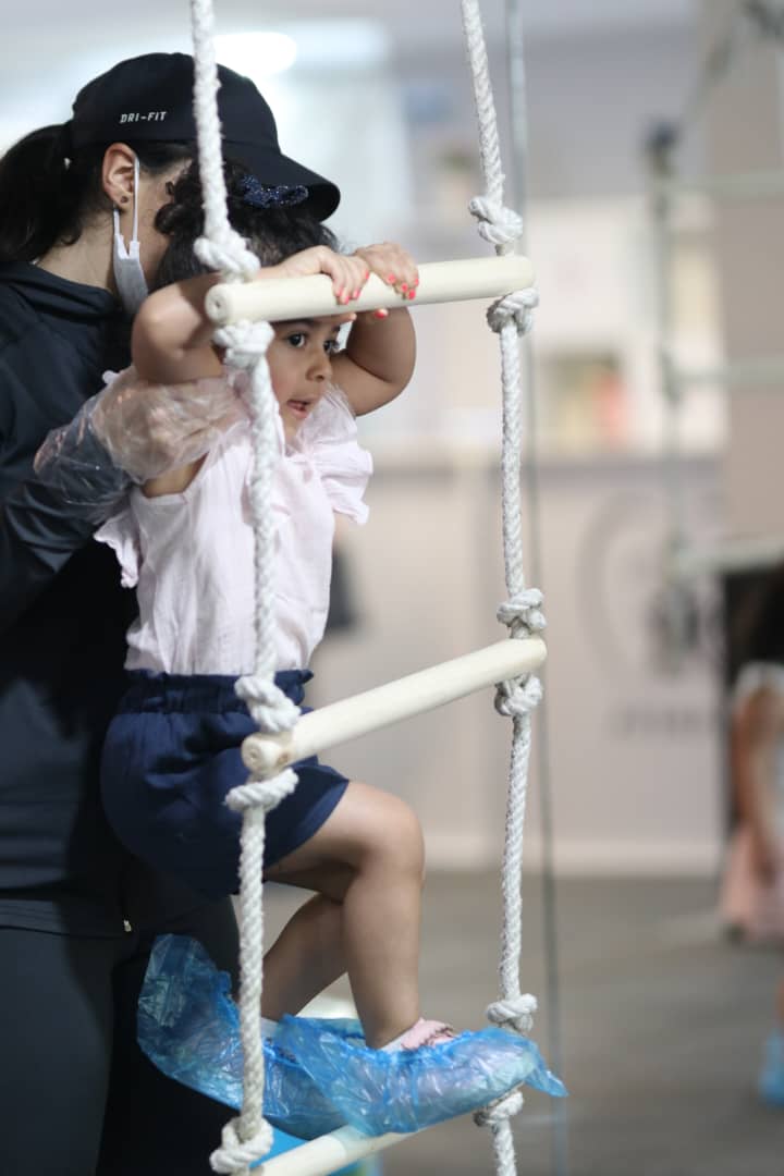 مجموعه علمی و ورزشی کودک ایواریا