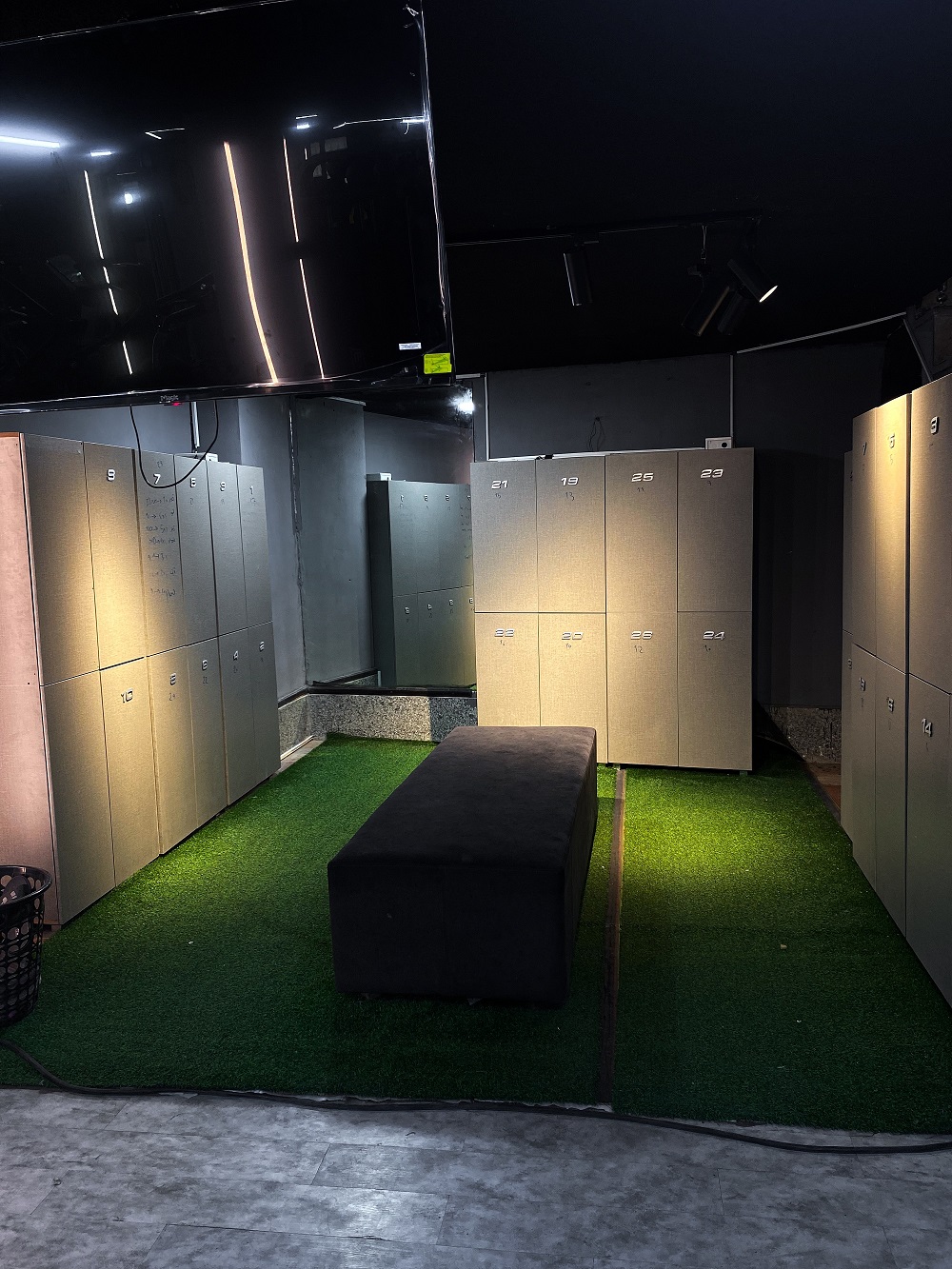 باشگاه بدنسازی افروزی