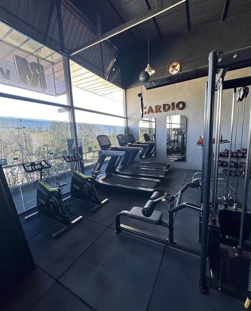 مجموعه ورزشی رزم یار